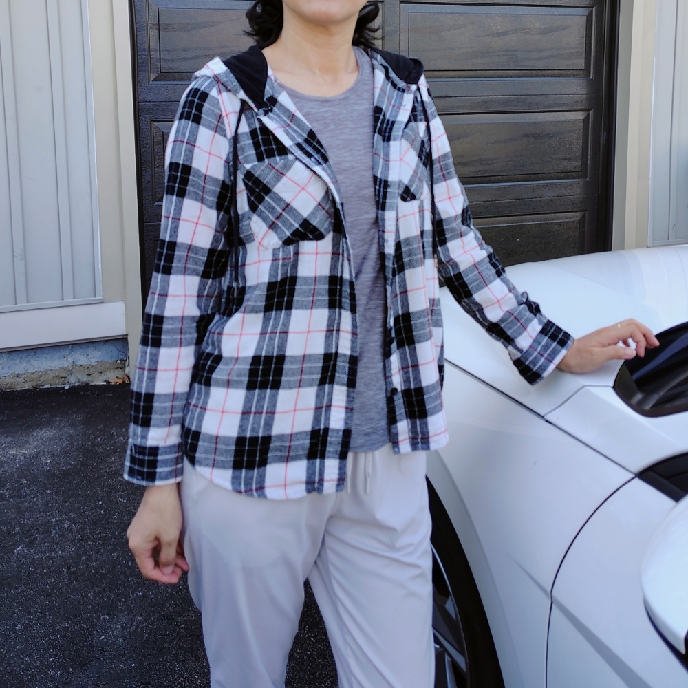 Women's Plaid Hooded Shirt